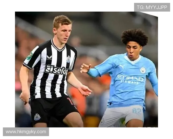 乌加特 vs 罗德里：防守型与组织型后腰的差异