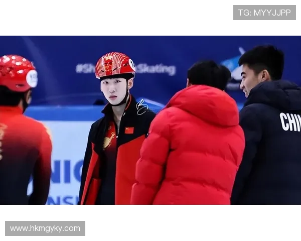 林孝埈训练完直接去奢侈品店扫货？