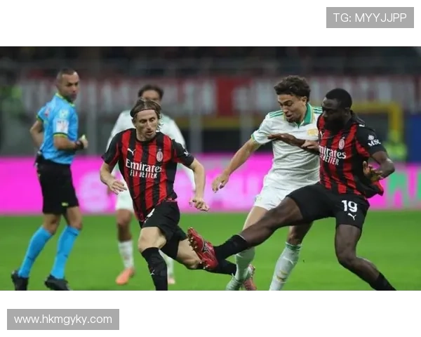 米兰争四压力持续增加，赛季末段竞争格局考验球队稳定性